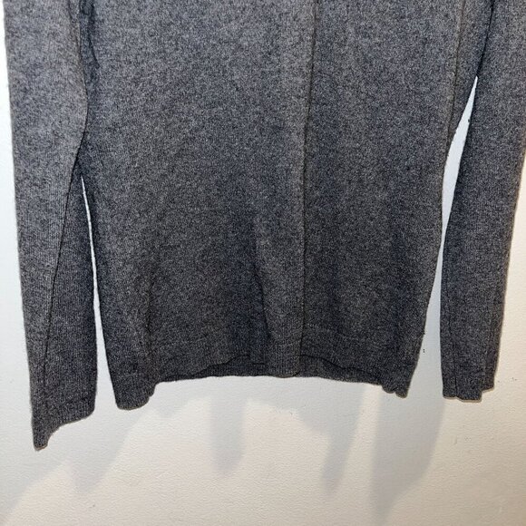 Lord & Taylor Womens Gray V-Neck Cashmere Sweater Medium - Picture 3 of 5